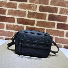 Picture of Gucci Mens Bags _SKUfw153664637fw